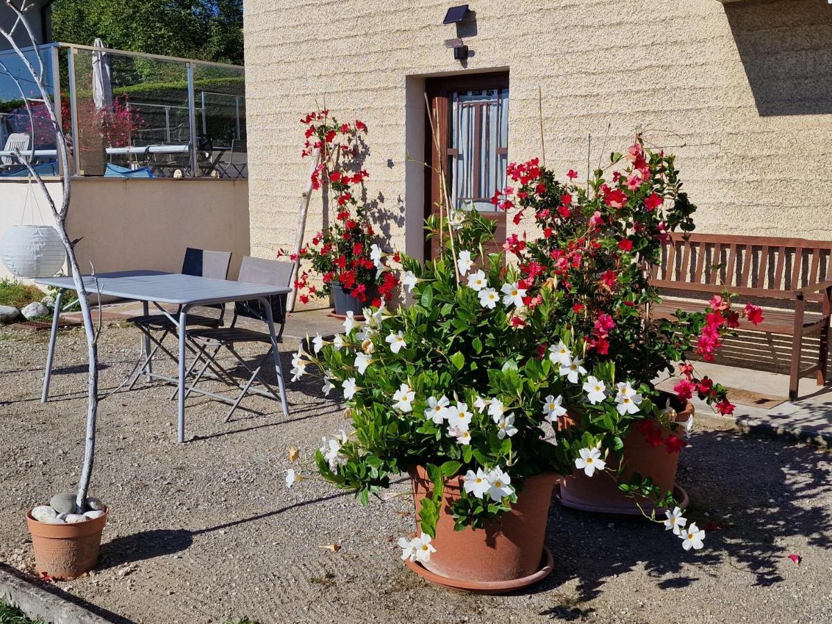 Poisy Studio Bellevue Appart Independant Renove 2024 Piscine Parking Proche Centre Annecy מראה חיצוני תמונה